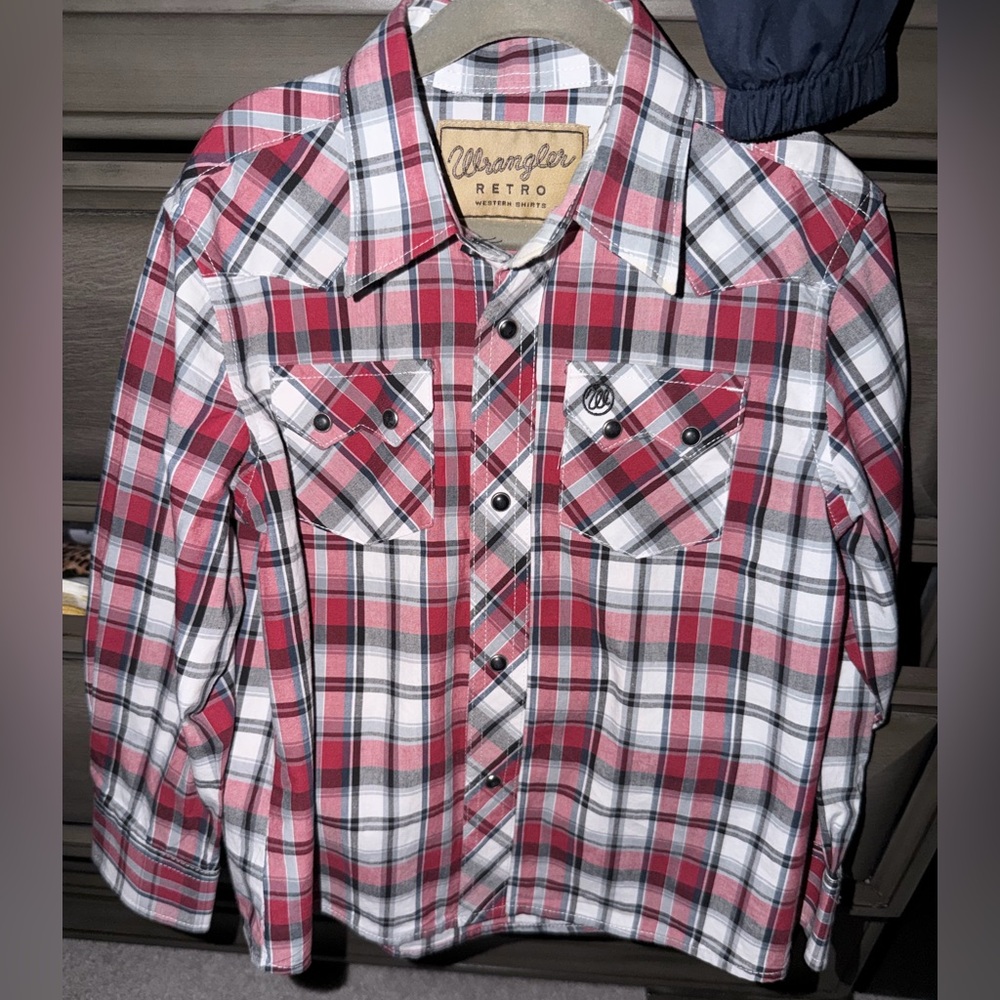Wrangler Kids Red Plaid Shirt XXS like new. Worn once for a 30min mini photos
